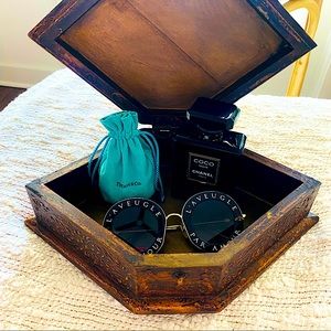 Vintage Tooled Texture Versatile Use Wooden Chest Jewelry Keepsake Holder